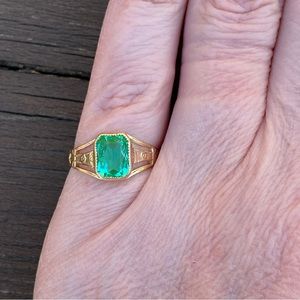 10k Yellow Gold Ring